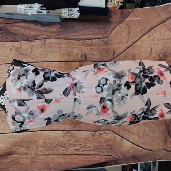 EUC db established 1962 Floral Pink Black and Grey Dress - Picture 4 of 13